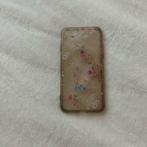 iPhone 6S, 7, 8, and SE floral patterned phone case